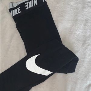 Nike swoosh leggings